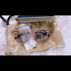 Gucci sunglasses authentic brand. Glittery collection, excellent conditions.
